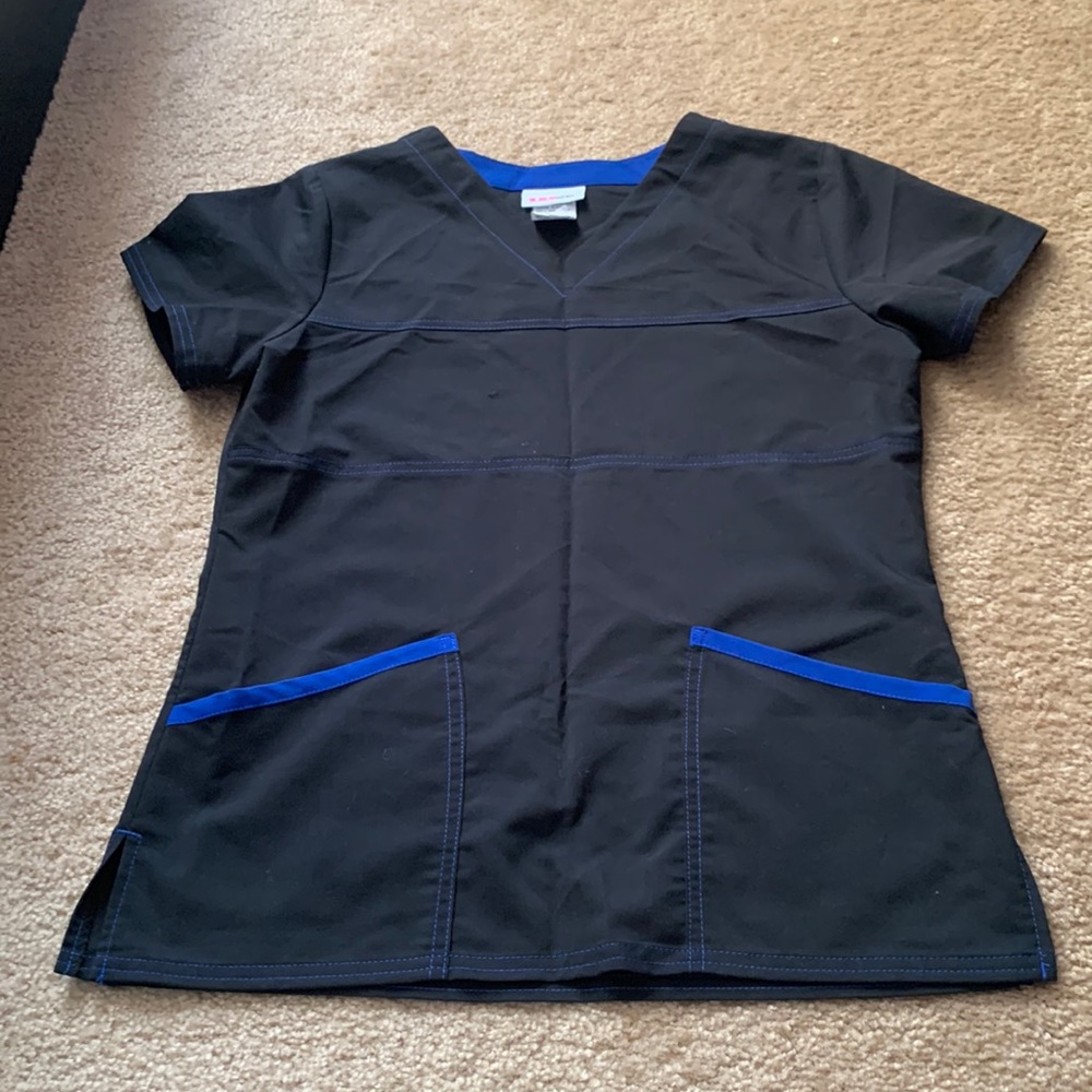 ⚡️ $5 FLASH SALE! ⚡️ Scrubstar Scrub Top